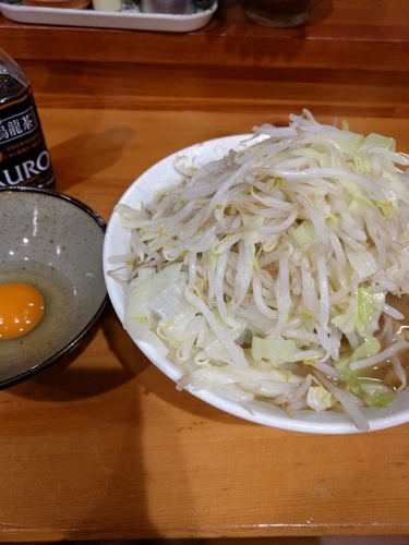 「ラーメン(生卵50円)」@ラーメン 滋悟郎の写真