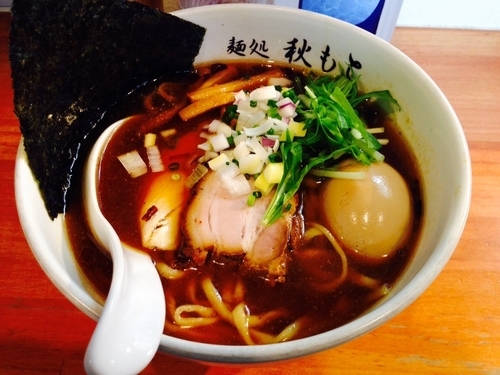 「醤油ラーメン」@麺処 秋もとの写真