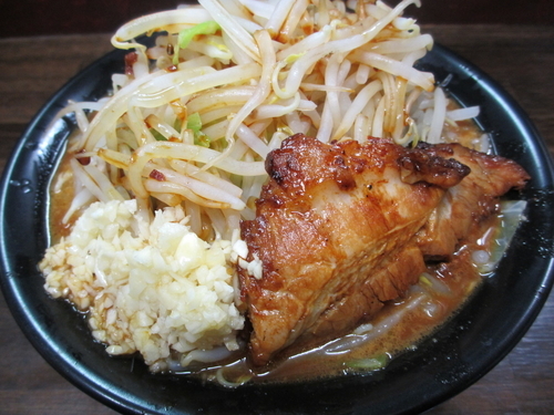 「らーめん￥７００野菜ニンニク」@麺屋 蔦重の写真