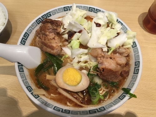 「太肉麺(980円)+ライス(150円)」@桂花ラーメン 新宿ふぁんてんの写真
