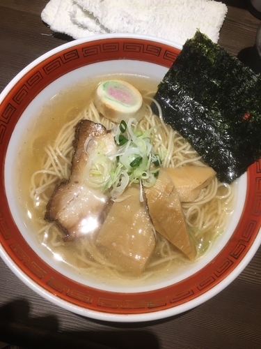 「白醤油ラーメン750円」@拉麺5510の写真