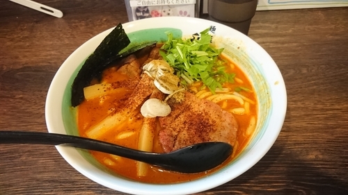 「辛っうまらぁめん ￥950」@自家製麺 麺屋 利八の写真