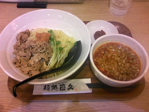「肉盛り辛つけ麺　+辛ダレ」@麺処 直久 人形町店の写真