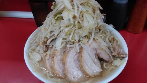 「大豚入り」@ラーメン二郎 湘南藤沢店の写真