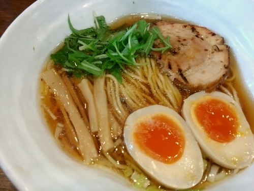 「味玉らぁめん850円」@神泉のらぁめん屋 うさぎの写真