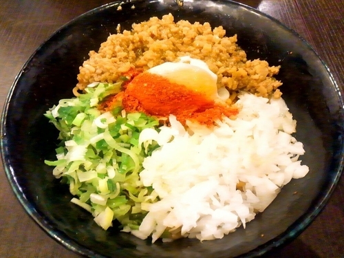 「（期間限定）辛まぜそば　800円」@麺バカ息子の写真