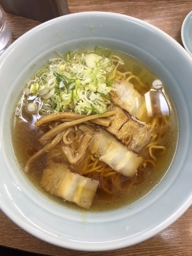 「ラーメン　650円＋チャーシューおこわ100円」@名代らーめん 航海屋 新宿店の写真