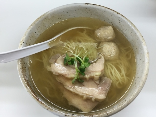 「軍鶏しおらーめん(750円)」@ラーメンKAZE 本店の写真