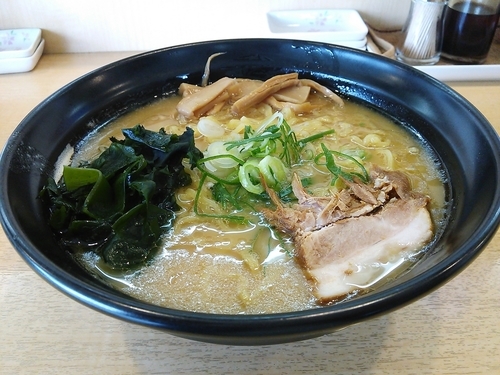 「醤油とんこつらーめん 大盛り」@麺家 中村桜の写真