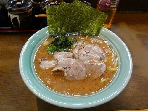 「ラーメン中盛800円チャーシュー200円硬め」@寿々㐂家の写真