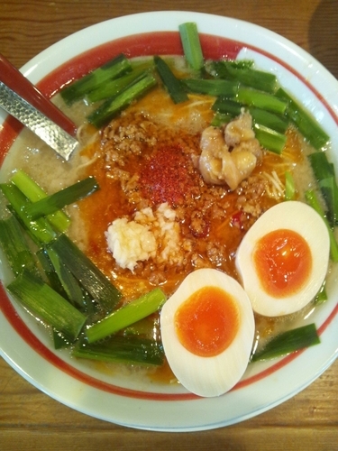 「台湾ラーメン（味玉トッピング）」@得道の写真
