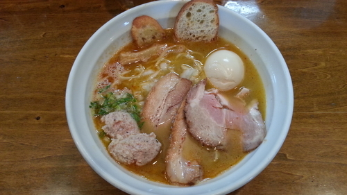 「鶏そば塩+味玉」@はりけんラーメンの写真