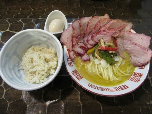 「限定　濃厚雲丹蕎麦（１０００円）＋味玉＋釜焼きチャー増し」@特級鶏蕎麦 龍介の写真