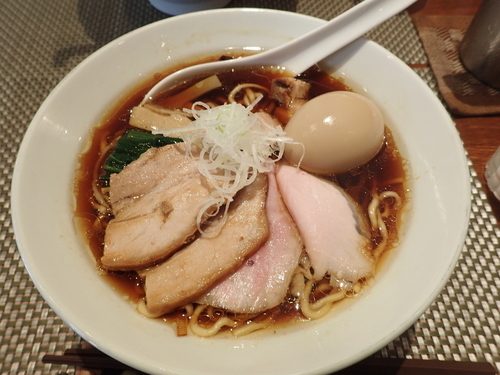 「旨味鶏だし特製（醤油） 1000円」@生粋 花のれんの写真