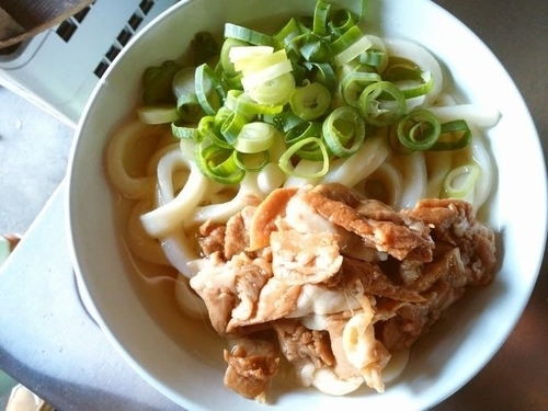 「うどん（小）＋オリーブ豚」@田村の写真