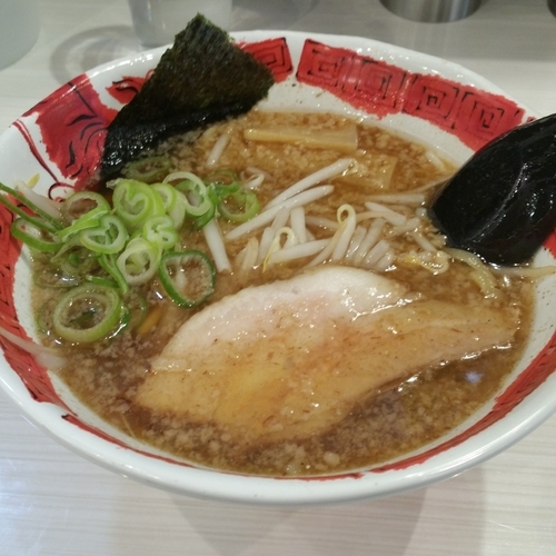 「魚だし香る醤油麺(７００円)」@らあ麺ダイニング偽セバ成ル。KAKERUの写真