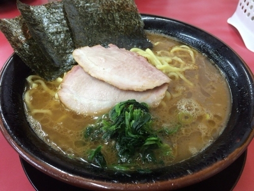 「大盛りラーメン ￥７５０」@王道家の写真
