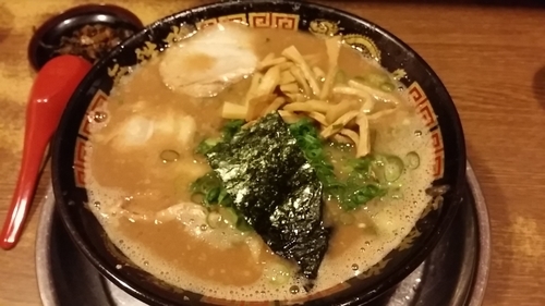 「とんこつラーメン」@無鉄砲 大阪店の写真