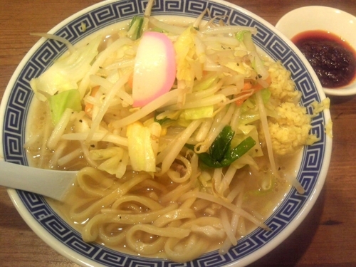 「ピリ辛タンメン（生姜多め）￥850」@東京タンメン トナリ 大宮店の写真