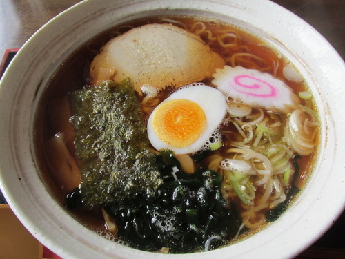 「醤油ラーメン　「800円」」@レストラン奥日光の写真