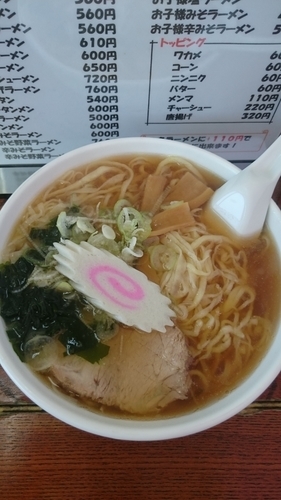 「ラーメン 500円」@手打ラーメン松よしの写真