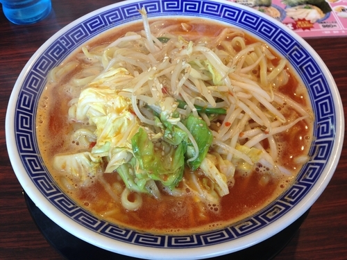 「赤ラーメン（醤油・中）　800円」@らーめん伏竜 本店の写真
