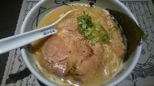 「濃厚らーめん」@麺屋 武蔵 芝浦別巻の写真