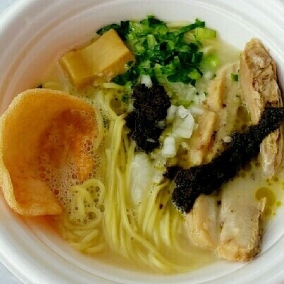 「トリュフ香る鶏白湯 ７５０円@はりけんラーメン×麺や松辰」@水戸のラーメンまつりⅡ ～炎のラーメンウィーク～の写真