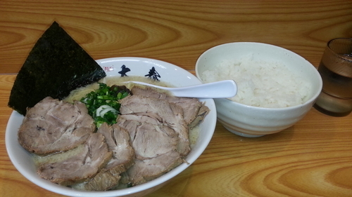 「味噌チャーシュー麺+替え玉+ライス」@麺や 大春の写真