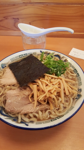 「中華そば　普通　濃い口　油普通」@ケンチャンラーメン 山形の写真