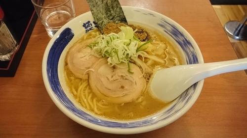 「濃厚中華そば ￥850」@麺や 葵 日暮里駅前店の写真