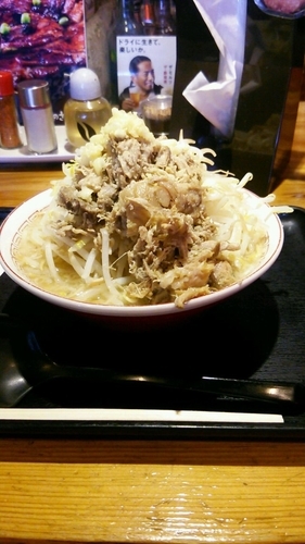 「大町肉二郎（ニンニクあり・ヤサイ増し）」@豚のさんぽ 大町駅前店の写真