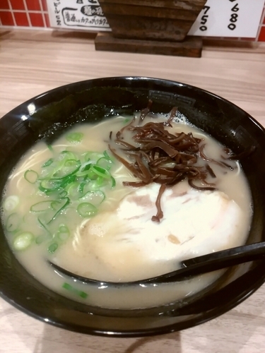 「白うまらーめん680円」@博多ラーメン 極麺うまかの写真
