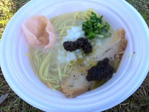 「トリュフ香る鶏白湯＠はりけんラーメン×麺や松辰」@水戸のラーメンまつりⅡ ～炎のラーメンウィーク～の写真