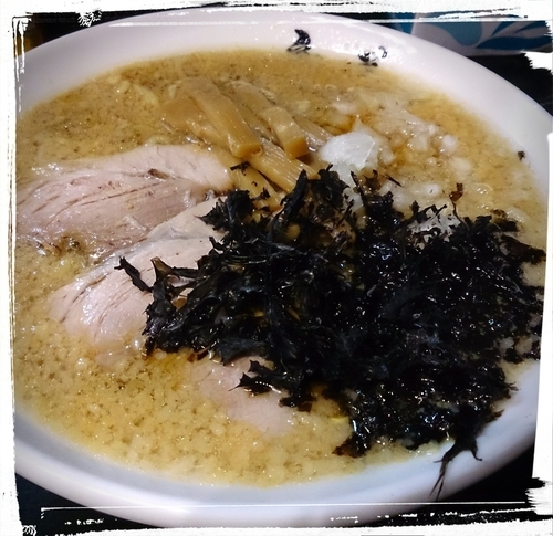 「背脂醤油らーめん 750えん」@らーめん 竜美 与野本町店の写真