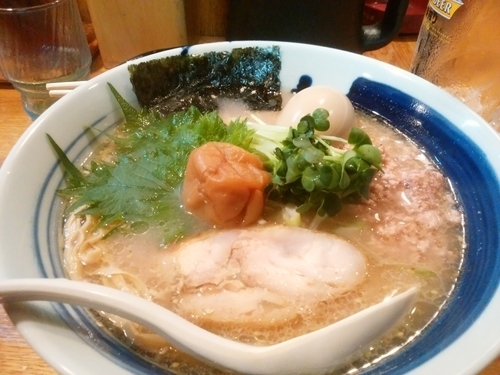「梅鶏そば＋ビール」@麺屋 鶏口の写真