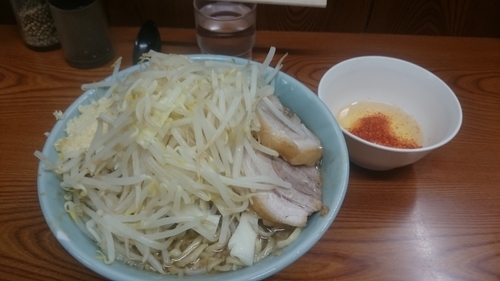 「ラーメン、ニンニク、生卵」@ラーメン二郎 亀戸店の写真