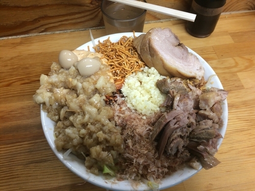 「まぜそば全マシチーズアブラＷ」@ハイマウントの写真