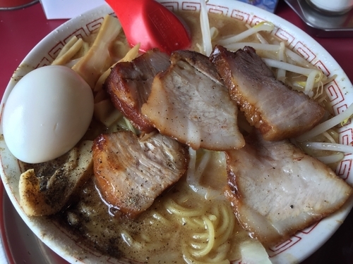 「とんしおチャーシュー大盛」@大ちゃんらーめんの写真