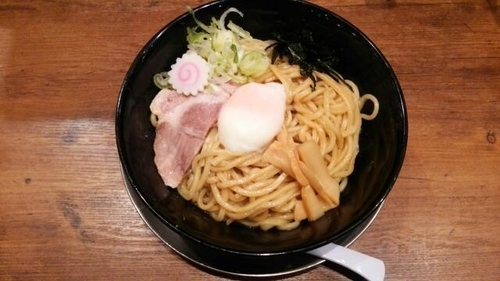 「半熟卵の油そば(中盛)」@舎鈴 大島駅前店の写真