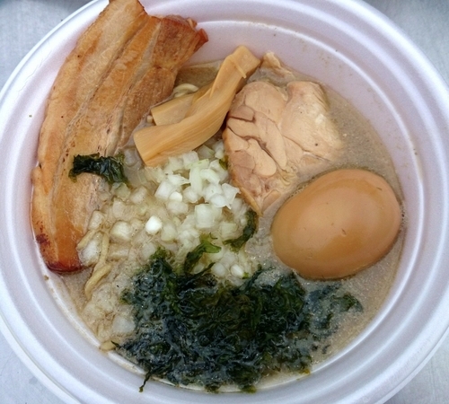 「ニボだく鶏そば+セレブ盛り」@水戸のラーメンまつりⅡ ～炎のラーメンウィーク～の写真