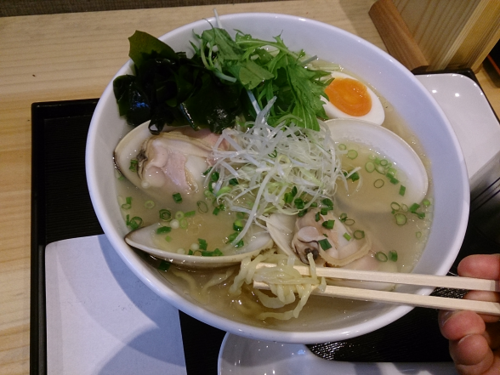 「あら炊きはまぐりらぁめん」@麺屋 海神 池袋店の写真