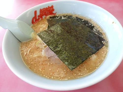 「味噌ラーメン(並盛・150g)630円」@ラーメン山岡家 高崎西店の写真