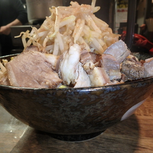 「豚骨にぼ三郎(850円)(野菜)」@幻の中華そば加藤屋  四条にぼ次朗の写真