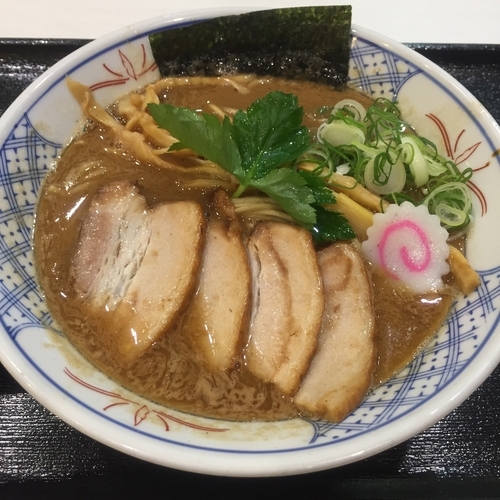 「濃厚らーめん（￥750）」@麺や庄の ラゾーナ川崎店の写真