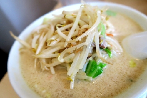 「白みそらーめん￥680」@味噌らーめんの店 しなり丸の写真