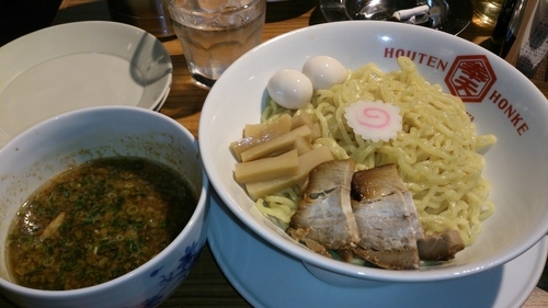 「博多黒つけソバ(200㌘) 800円」@ホウテン食堂 奉天本家の写真