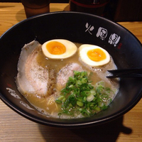 味わい博多(豚骨)ラーメン+味玉トッピング ¥850