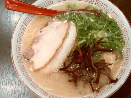 「ラーメン」@博多らーめん 濱田屋 北千住店の写真