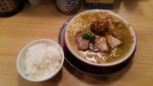 「【十条カレー番付2016】カレーなアブラ煮干そば＋白めし」@煮干そば 流。の写真